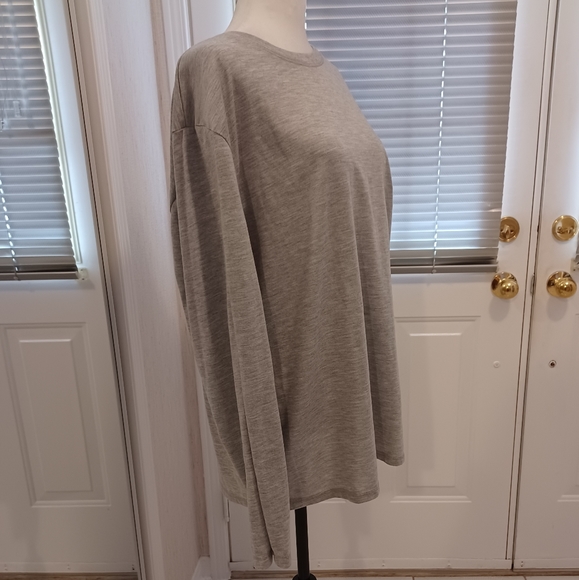 4/$40 Gray Long Sleeve Tee - Size Large - Picture 3 of 7